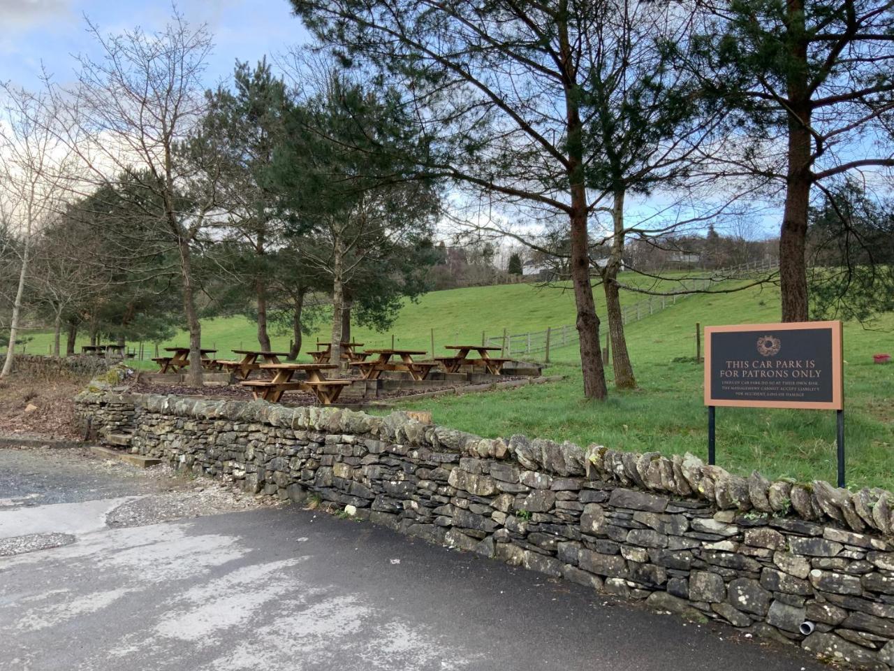 The Sun Inn Troutbeck Bridge Екстериор снимка
